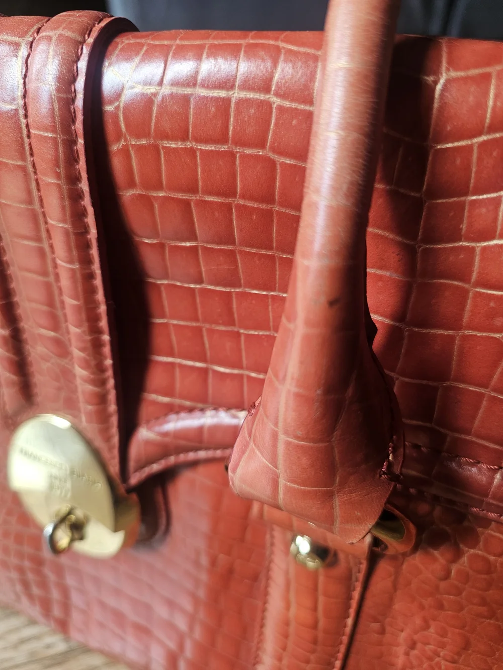 Francesco Biasia Italian Leather Croc Embossed Coral Orange Satchel Handbag Gold